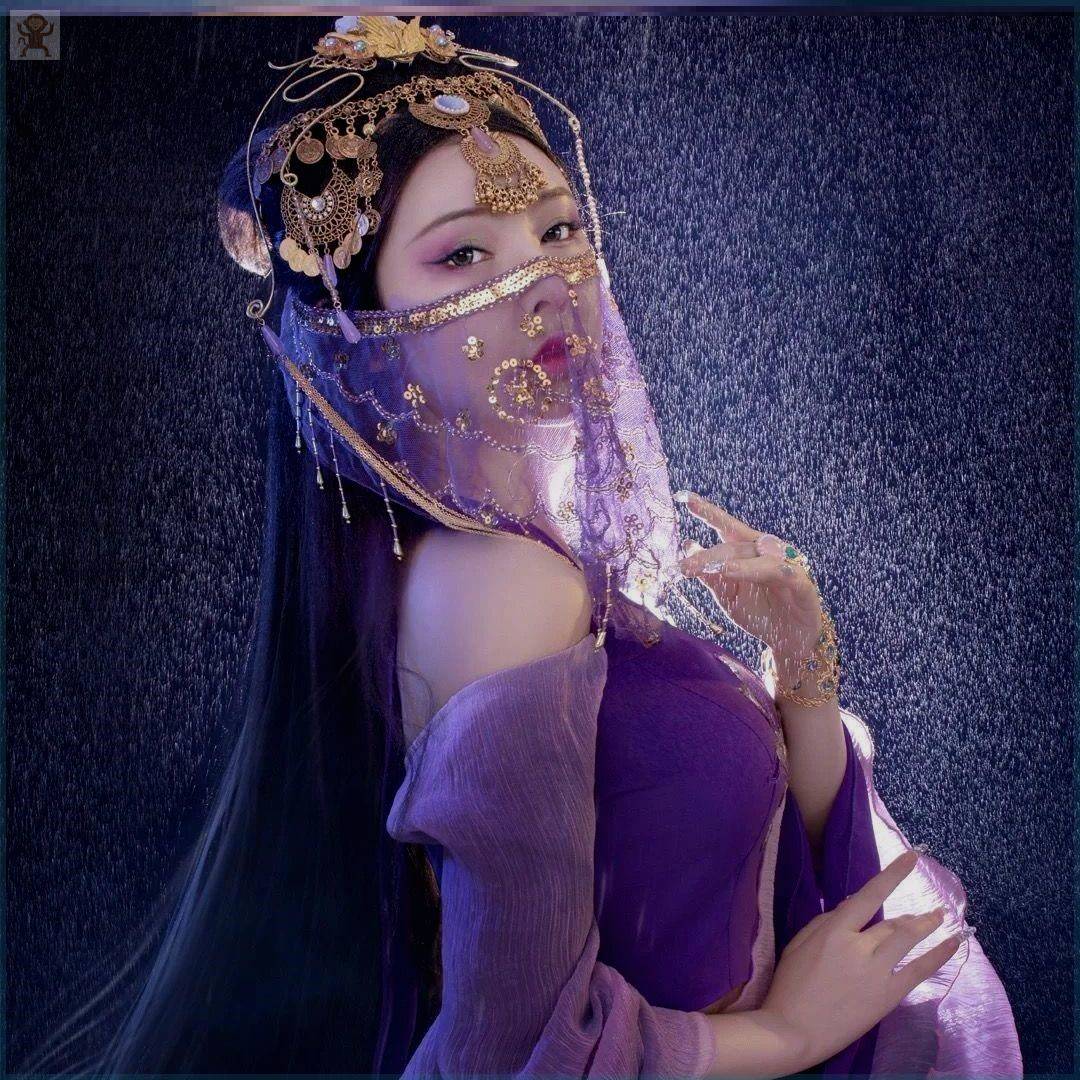 Purple plum veil
